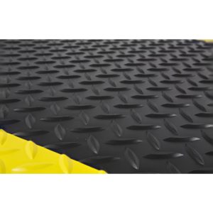 Close up view of Diamond pattern for Diamondplate Sponge Cote Anti Fatigue matting - Black with Yellow Safety borders